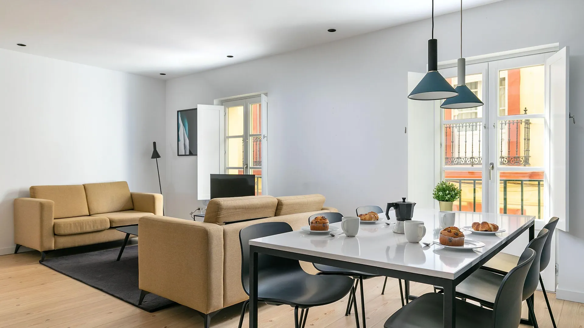 Holiday Rentals Los Salados Seville Apartment